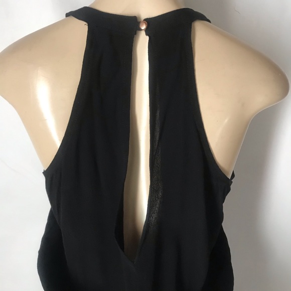 Xhilaration Embroiderd Romper - Picture 4 of 5